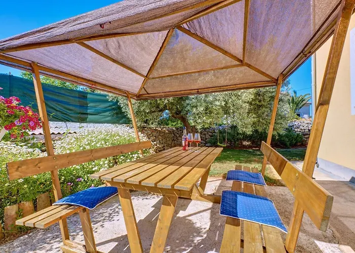 شقة Sven Veli Lošinj